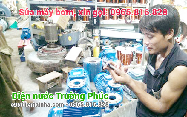 Sửa máy bơm tại Cống Vị
