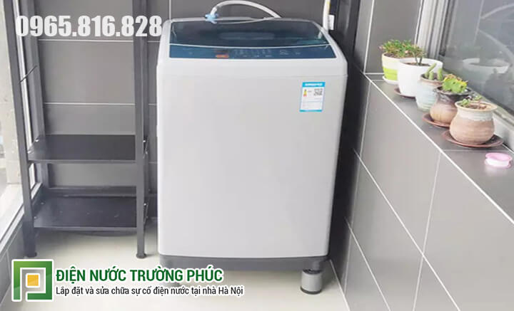 Kê máy giặt cân bằng